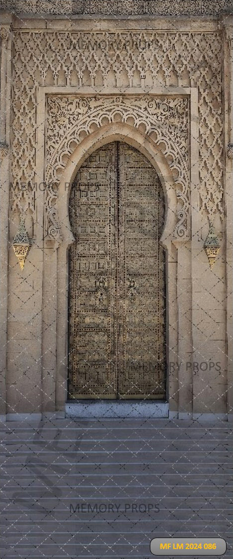 ORNATE MOROCCAN DOORWAY WITH INTRICATE GEOMETRIC PATTERNS - PRINTED BACKDROPS